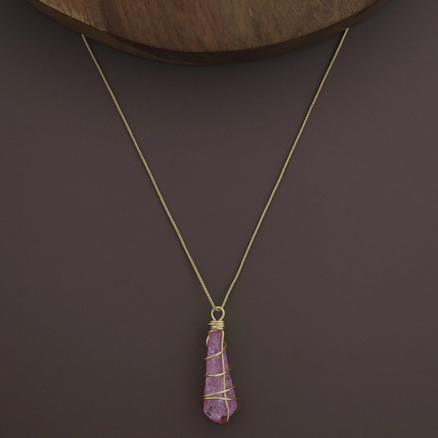 Binded Dyed Stone Neckpiece